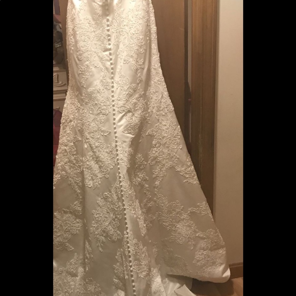 Never worn - Picture 4 of 8